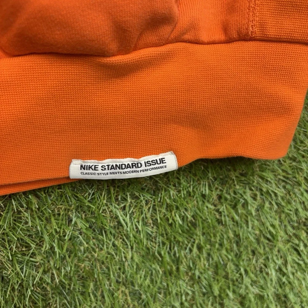 WNBA Hoodie Mens Medium Black Orange Basketball Nike Dri Fit Standard Issue
